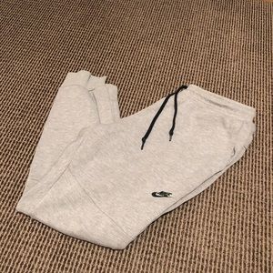 NIKE TECH FLEECE SWEATPANTS SZ L